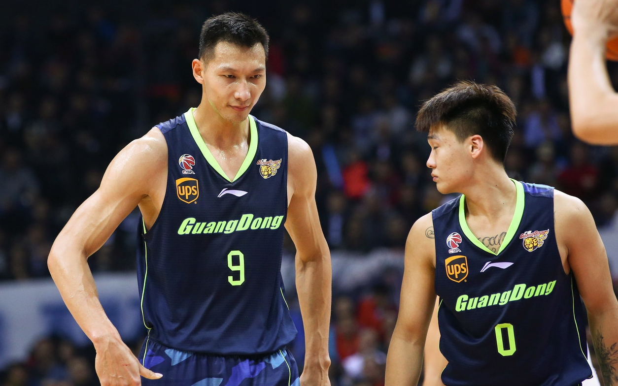 关于双方厮杀激烈，但最终胜利属于xx队的信息