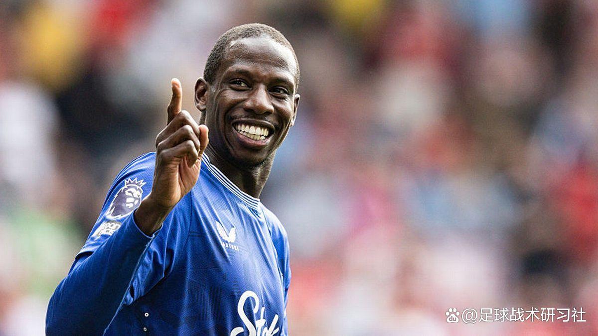 开云体育app下载-埃弗顿队连败告终，主教练寻求战术调整的简单介绍