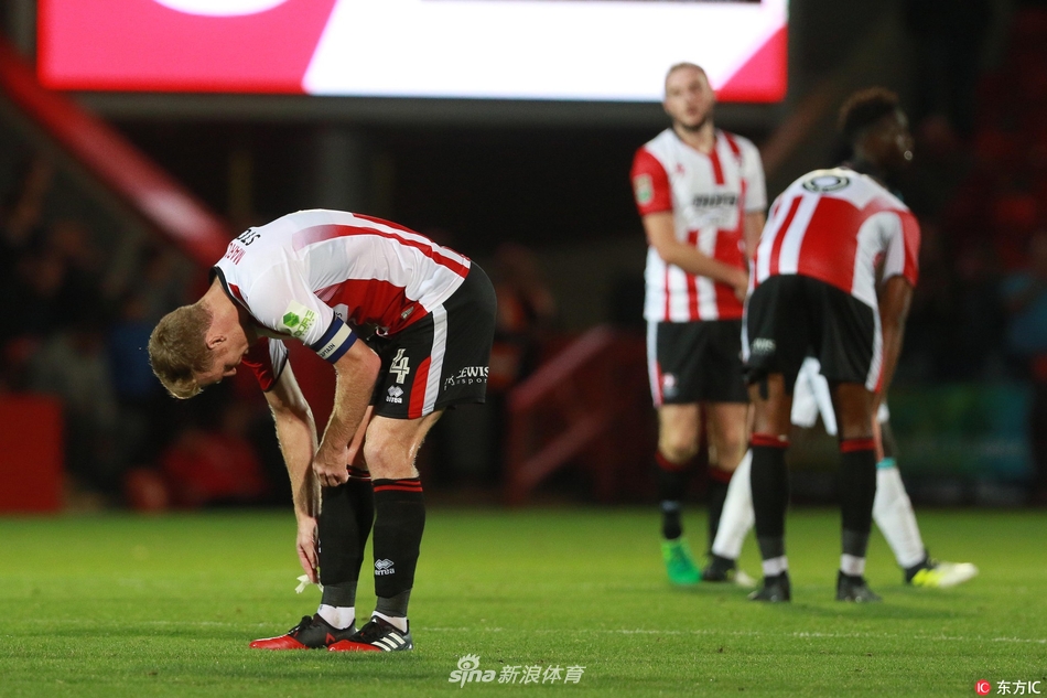 开云体育中国官网-切尔滕汉姆连败，主教练面临困境