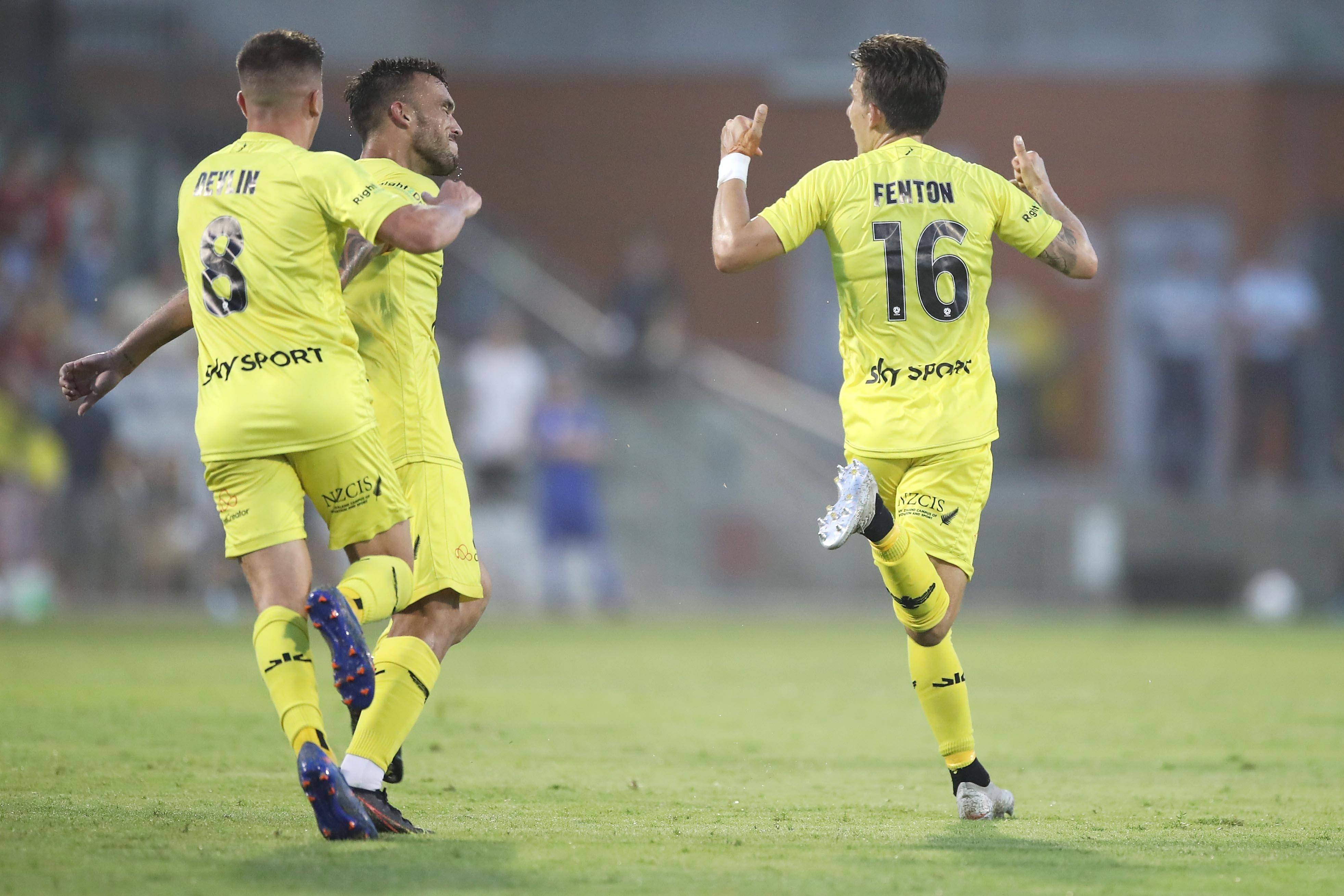 奥克兰足球队实现逆袭，逐步赶上的简单介绍