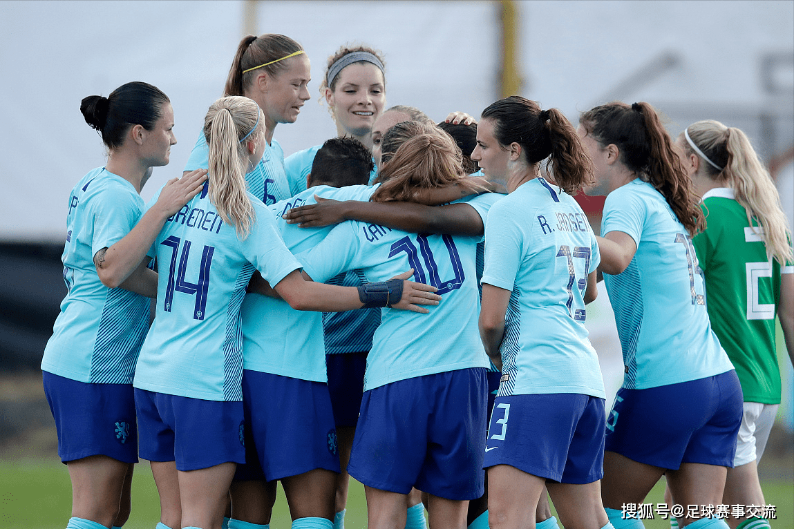 新西兰女足比赛展现韧性精神 新西兰女足比赛展现韧性精神