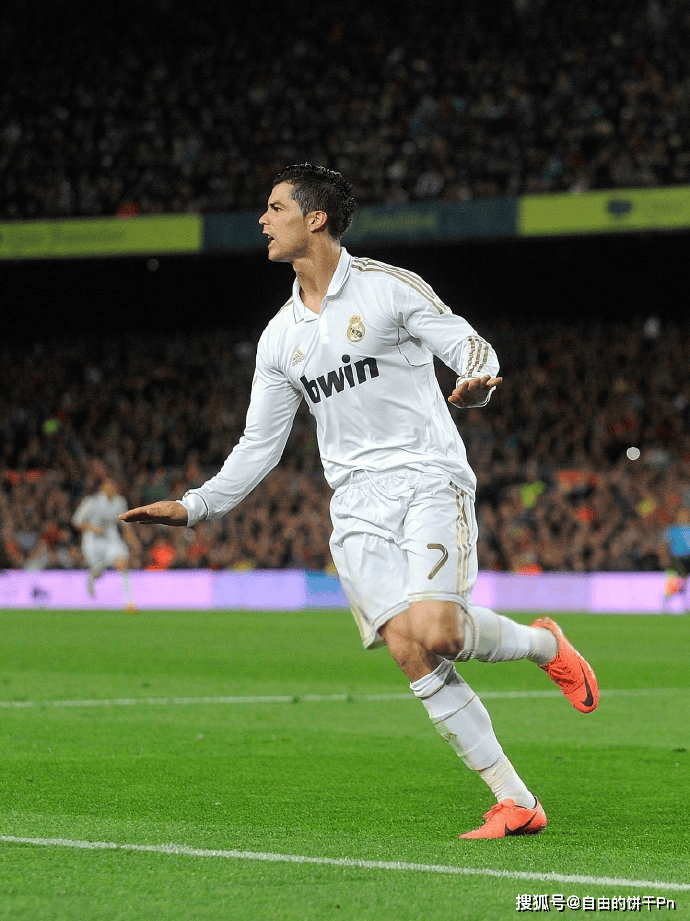 关于精彩瞬间回放：球员完美表现的信息