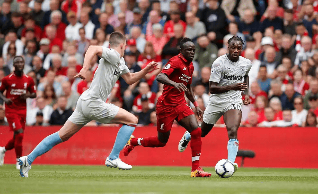 西汉姆联主场告捷,球队士气高涨提升排名 西汉姆联主场告捷,球队士气高涨提升排名