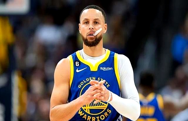 开云体育中国官网-勇士连胜76人，库里重返状态