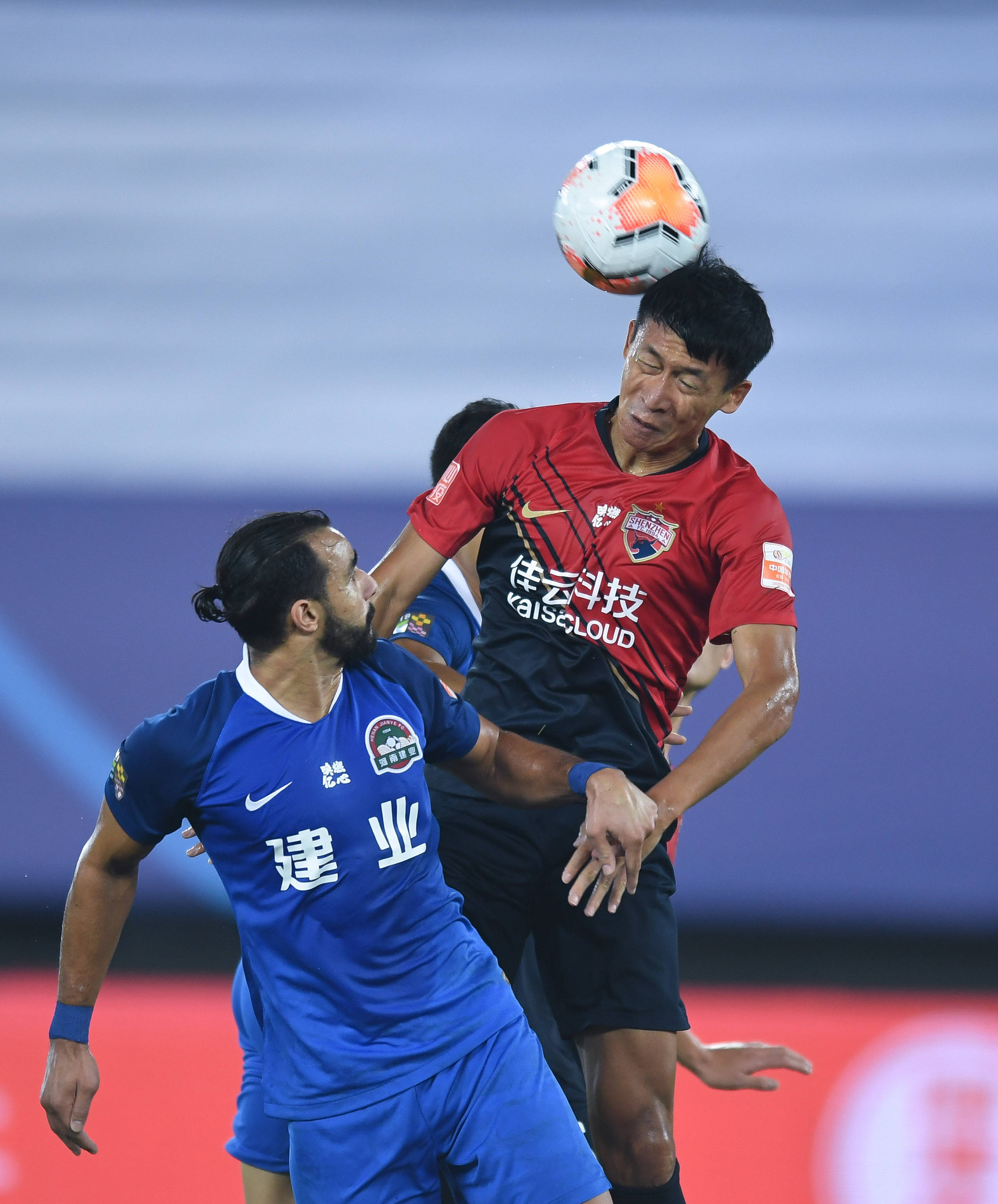 江西绿城击败河南建业,向胜利进发 江西绿城击败河南建业,向胜利进发