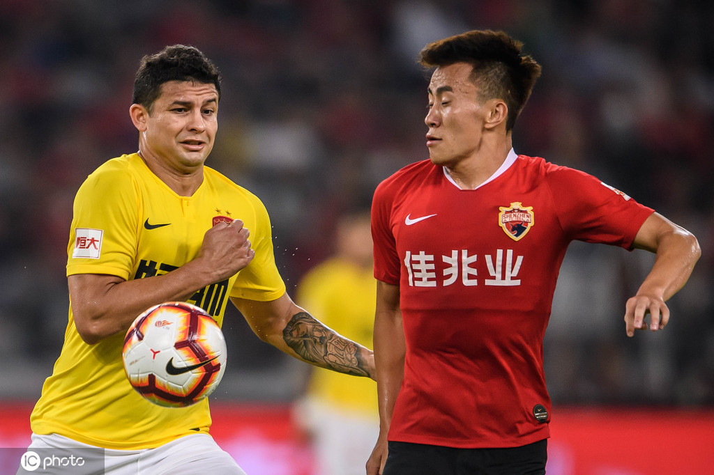 包含“神秘主教练”负责恒大？任二十之际主帅略逊色的词条